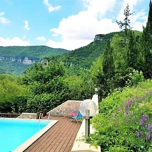 https://les-gargouilles.midi-pyreneeshotels.com